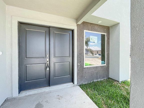 4th image of 625 Rockrose Dr