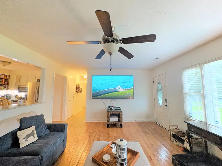 7285 Ann Cabell Ln — Photo 3