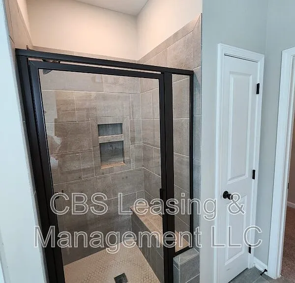 2112 Sequoia Dr — Photo 18