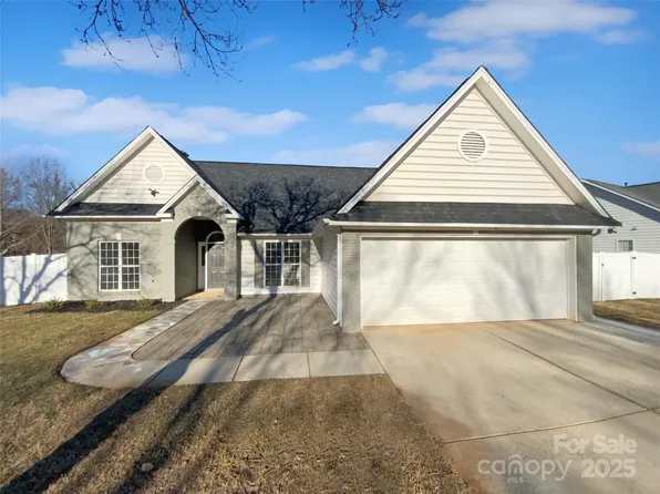 2115 Windy Hill Ln, Monroe, NC 28110
