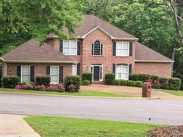 2nd image of 1046 Brandywine Rd