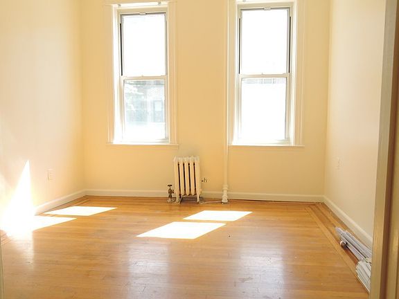 2nd image of 3271 48th St APT 1R