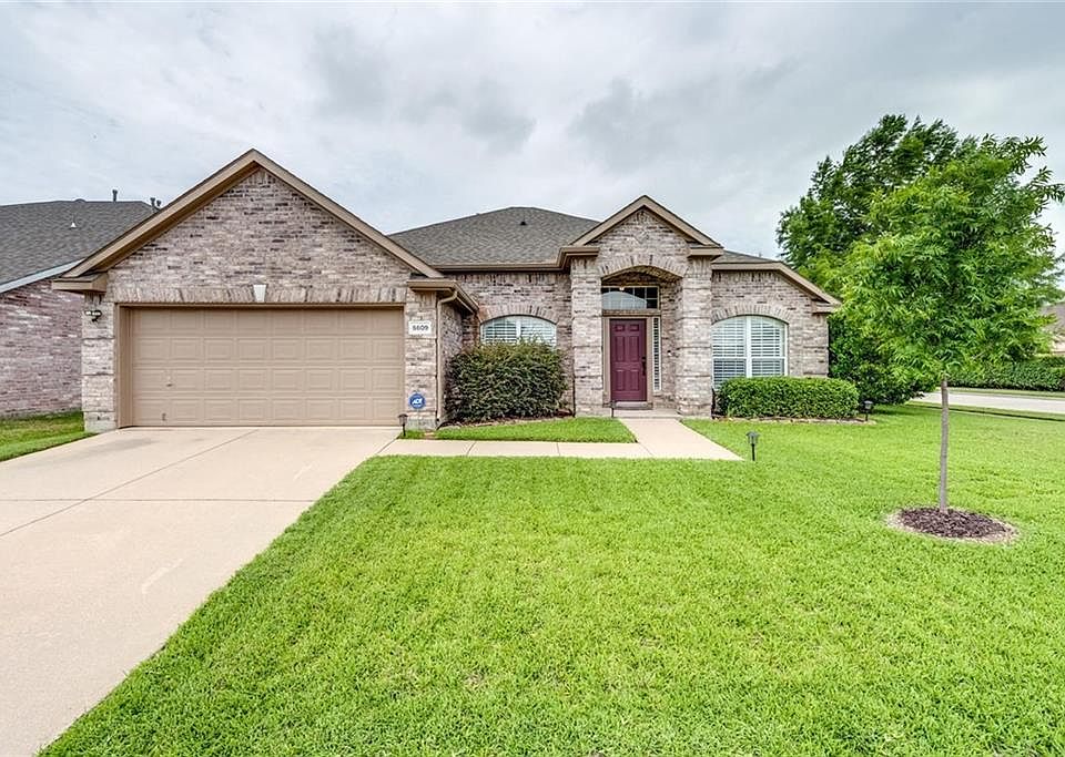 1st image of 5609 Meadows Way