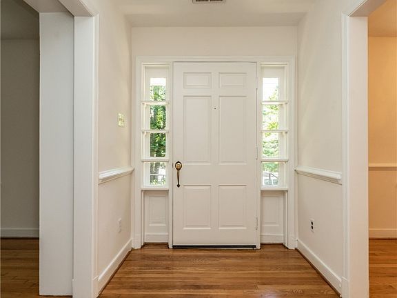 4th image of 2015 Junaluska Cir