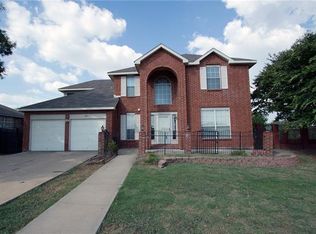 1837 Caplin Dr, Arlington, TX 76018