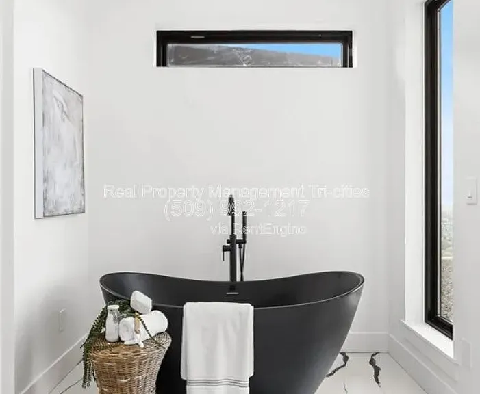 6982 W 22nd Ave — Photo 24