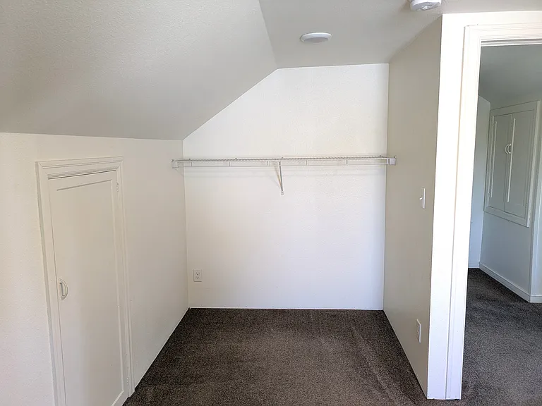 7081 N University Ave — Photo 14