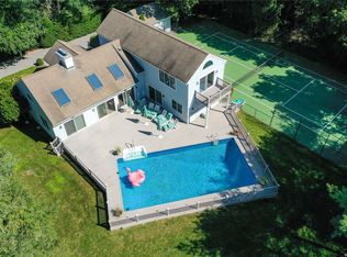 7 Plume Grass Way, Westhampton, NY 11977