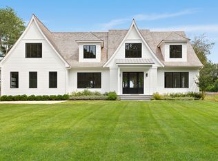 483 Scuttle Hole Rd, Water Mill, NY 11976