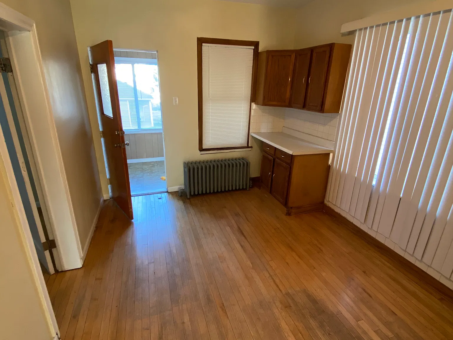 2 bed, $1,650 — Photo 3