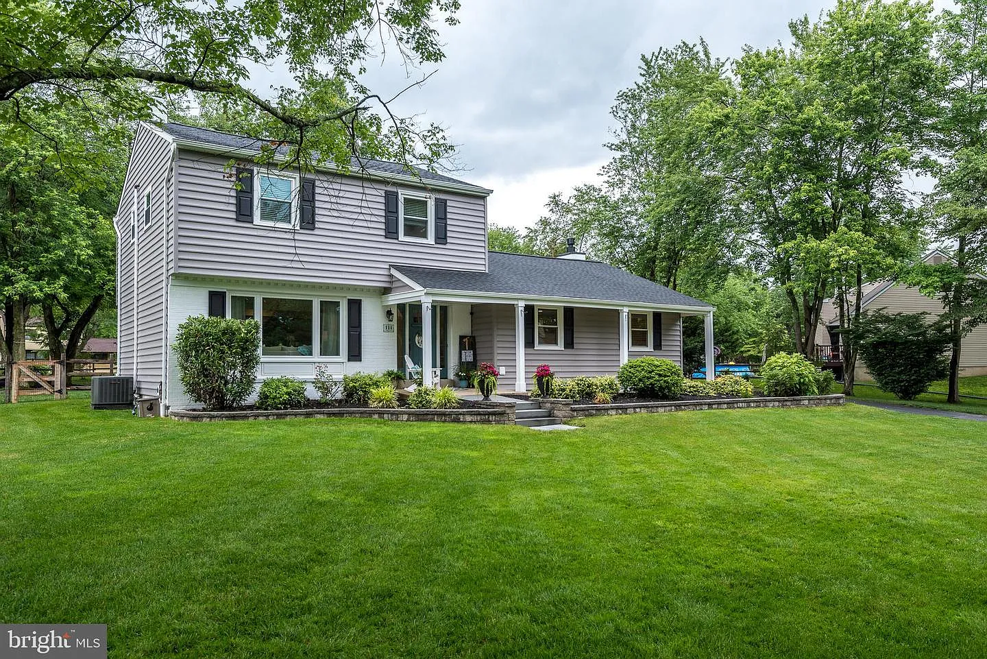 114 Peggy Ln photo 1