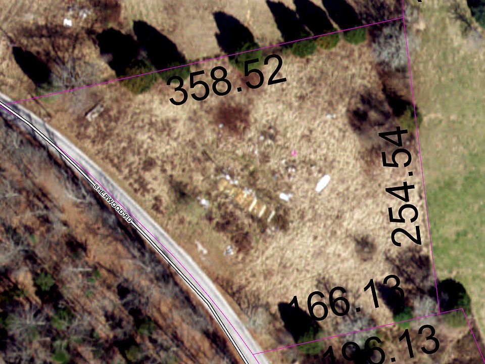 2nd image of 300 Sherwood Rd