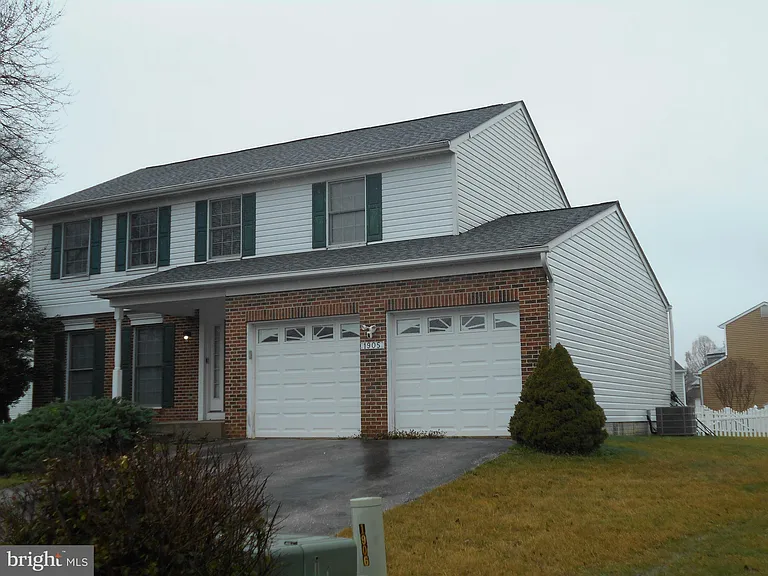 1905 Aircraft Ct — Photo 37