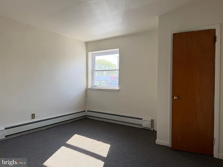 801 W Chester Pike — Photo 14
