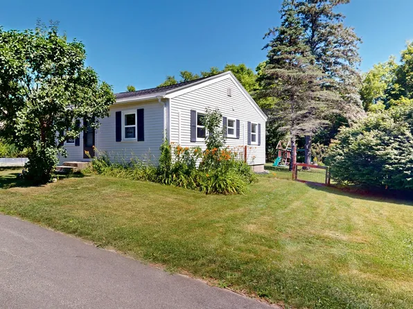 30 Turgeon Street, Lewiston, ME 04240