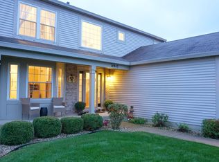 14947 W Long Meadow Dr, Lockport, IL 60441