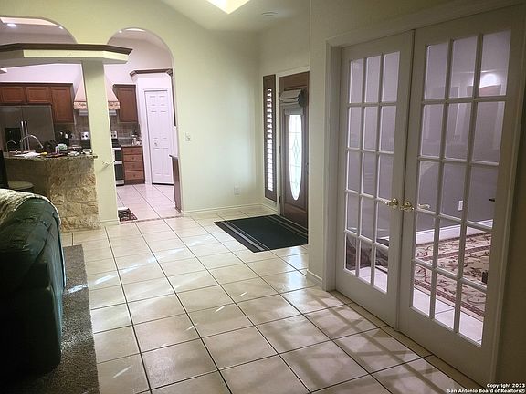 5th image of 149 Rosewood Dr