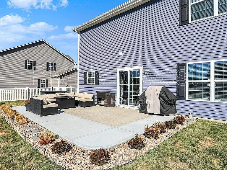 8171 Brookville Way — Photo 3