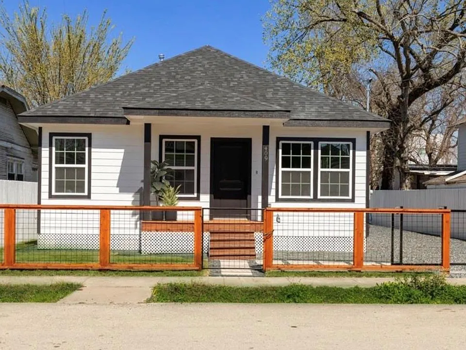 409 Winnie St
