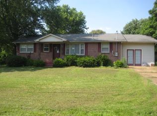 118 Maple St, Cross Plains, TN 37049