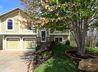 11404 N Marsh Ave, Kansas City, MO 64157