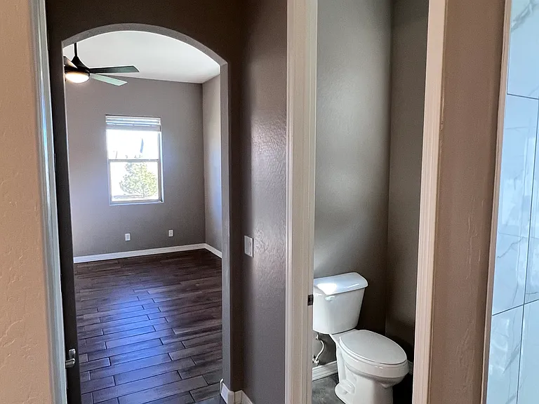 5681 N Bay Hill Ct — Photo 10