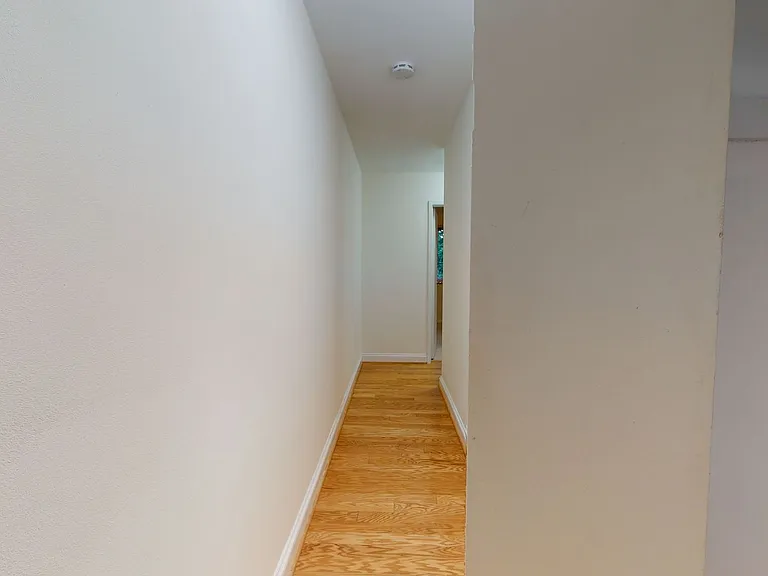 2400 41st St NW #208 — Photo 13