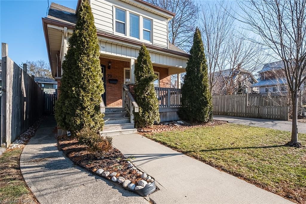 79 Lawrence St, Brantford, ON N3R 1B3 | Zillow