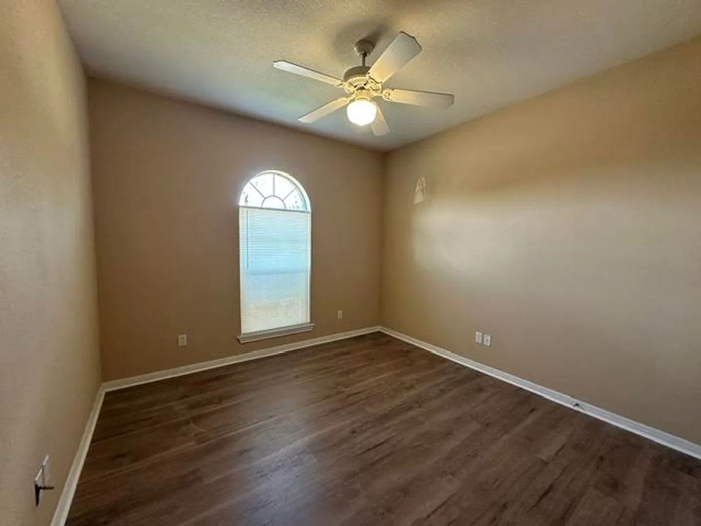Duplex in Robinson — Photo 2
