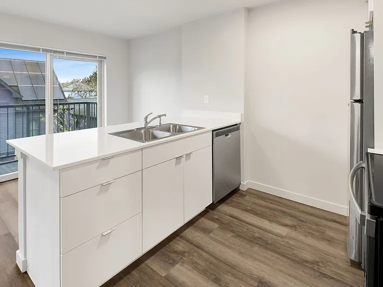 2609 Meridian St — Photo 5