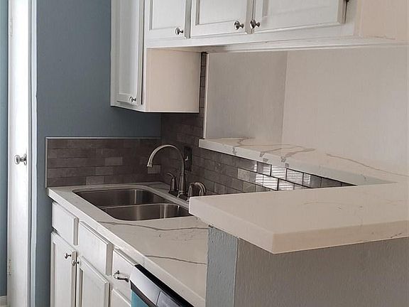 4th image of 1620 Wellington Pl APT 206