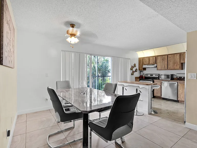 17000 NW 67th Ave #325 — Photo 5