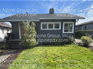 6818 NE Stanton St, Portland, OR 97213