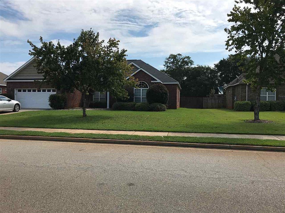 1st image of 205 Loudon Hill Dr
