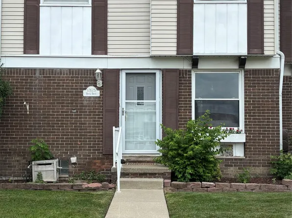 12625 Ronda Dr, Southgate, MI 48195