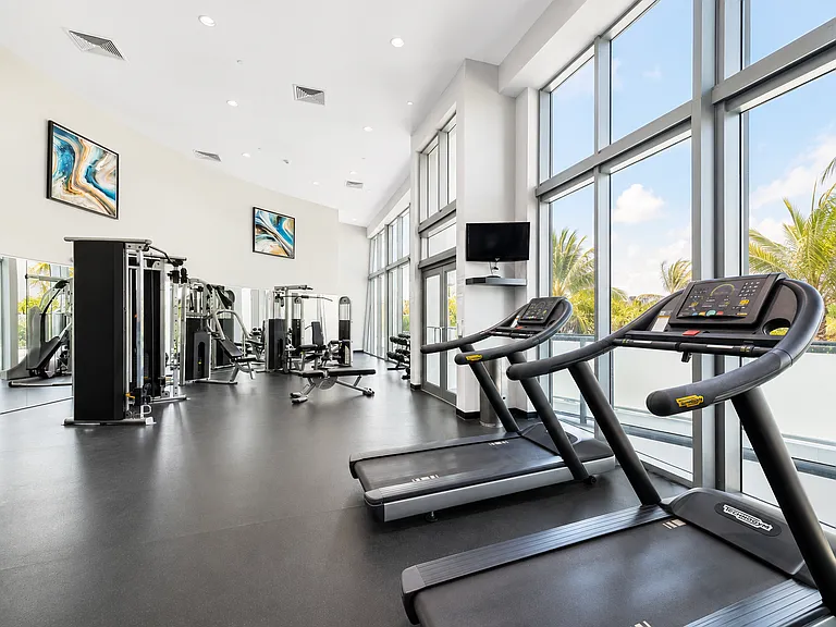 6000 Collins Ave #313 — Photo 13