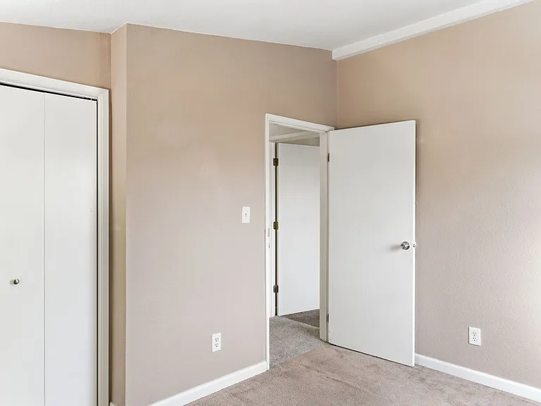 429 S Miller St — Photo 13