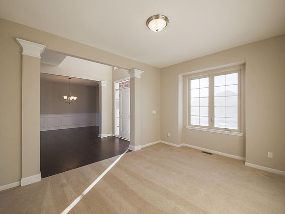 3rd image of 22962 Poppleton Dr