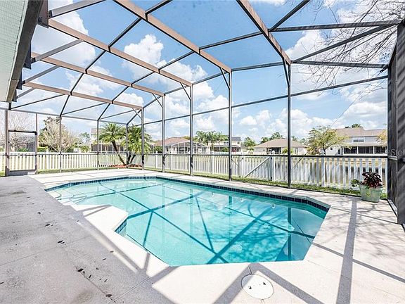 4th image of 2025 Sunset Terrace Dr
