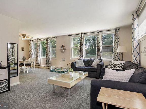 5th image of 24 Woodlawn Ave