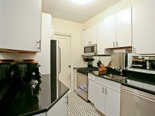 Sold by Corcoran | media 8