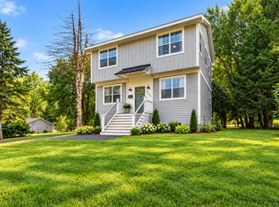 2408 N Spojnia Rd, McHenry, IL 60050