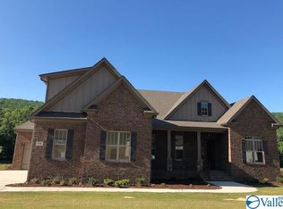 98 McMullen Ln, Gurley, AL 35748