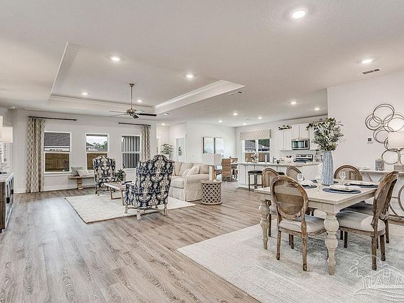 4th image of 6424 Forest Bay Ave
