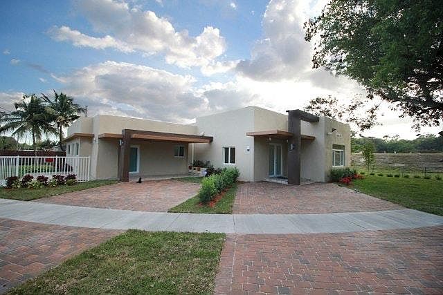 Front View of Duplex