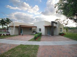 3300 SW 69th Ave, Miami, FL 33155