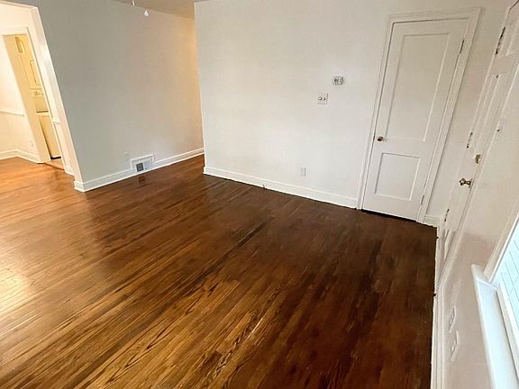 2nd image of 3906 W Grace St