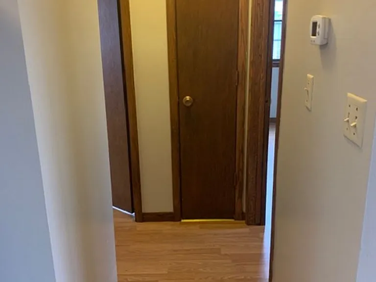822 Dwight St — Photo 12