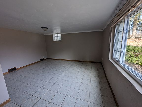 2nd image of 120 Ferncrest Dr #A