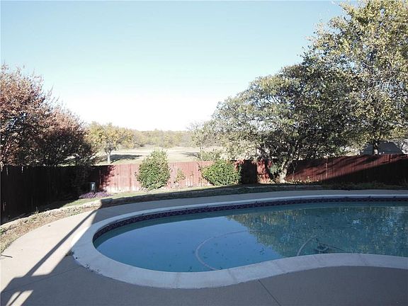 5th image of 904 Stafford Station Dr